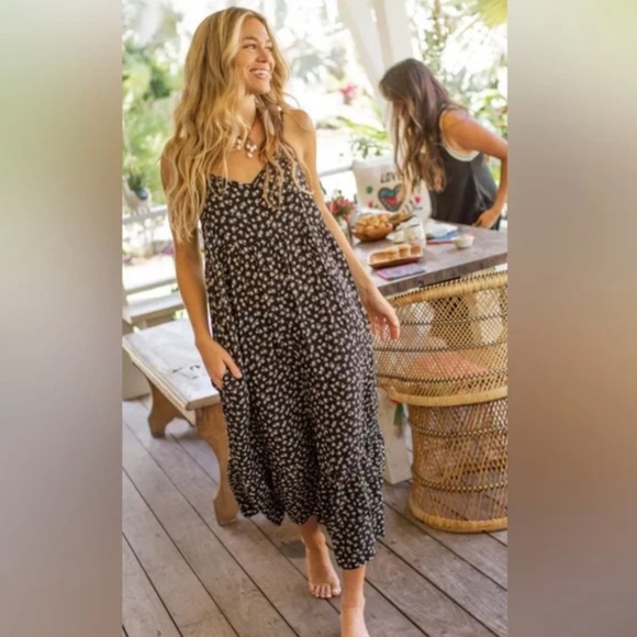 Natural Life Floral Wide Leg Jumpsuit Black Rose Print Size Large - Picture 4 of 16